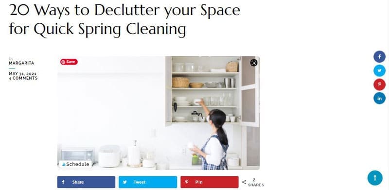sharing buttons at the top and the side of the blog post